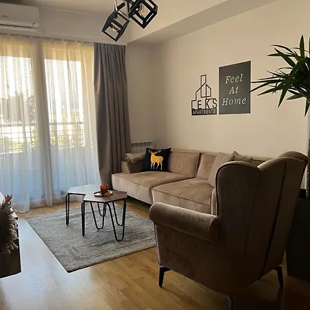 Leks Apartment