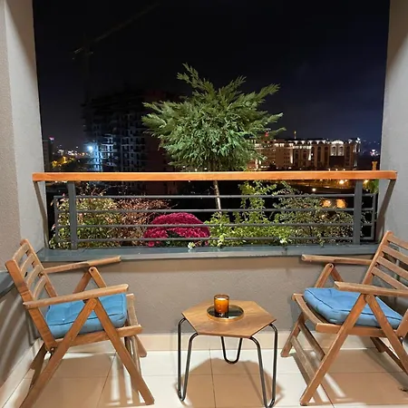 Leks Apartment